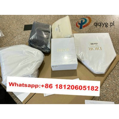 qiqiyg.com Oficjalny WhatsApp: +8618120605182 Nina-Yupoo-Qiqi-305 Kontakt Qiqiyg