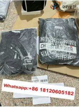 qiqiyg.com Oficjalny WhatsApp: +8618120605182 Nina-Yupoo-Qiqi-358 Kontakt Qiqiyg