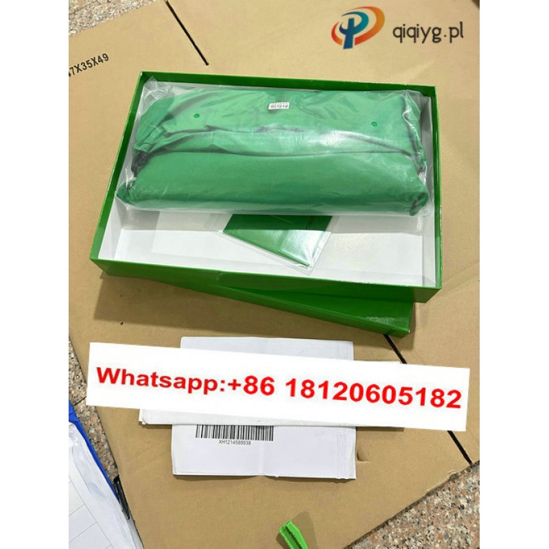 qiqiyg.com Oficjalny WhatsApp: +8618120605182 Nina-Yupoo-Qiqi-16 Kontakt Qiqiyg