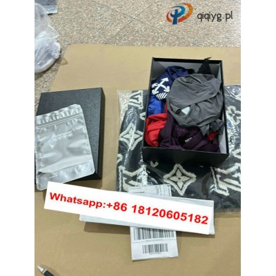 qiqiyg.com Oficjalny WhatsApp: +8618120605182 Nina-Yupoo-Qiqi-61 Kontakt Qiqiyg