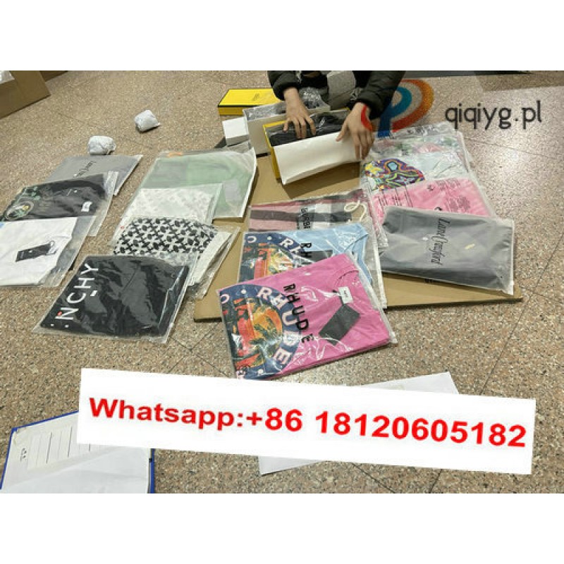 qiqiyg.com Oficjalny WhatsApp: +8618120605182 Nina-Yupoo-Qiqi-79 Kontakt Qiqiyg