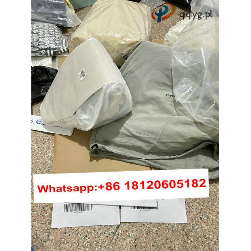 qiqiyg.com Oficjalny WhatsApp: +8618120605182 Nina-Yupoo-Qiqi-142 Kontakt Qiqiyg